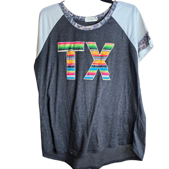 Wanderer by Southern Grace Shirt Women XL Raglan TX Serape Applique Leopard - Picture 1 of 7